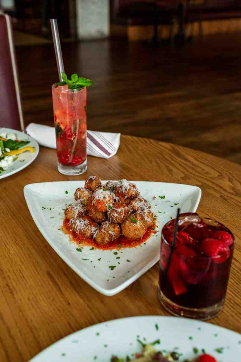 meatballs with drinks